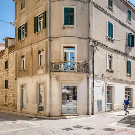 Royal Theatre Lägenhet Split